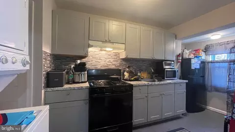 1210 Morton Ave, Chester, PA 19013