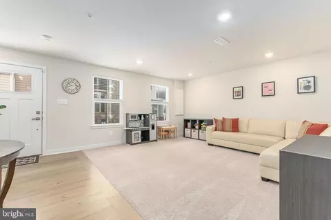 219 W Grant Xing, Media, PA 19063 photo 31