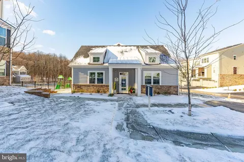 219 W Grant Xing, Media, PA 19063 photo 38