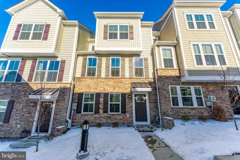 219 W Grant Xing, Media, PA 19063