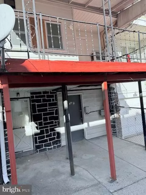 Exterior - 6956 Clinton Rd, Upper Darby, PA 19082 photo 3 of 3