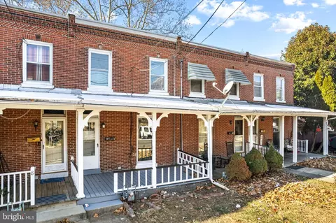 10 N Sycamore Ave, Clifton Heights, PA 19018