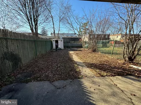 Exterior - 1532 Summit St, Marcus Hook, PA 19061 photo 2 of 2