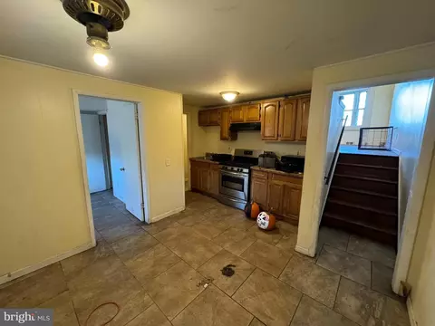 Entry Way - 1532 Summit St, Marcus Hook, PA 19061 photo 2 of 2