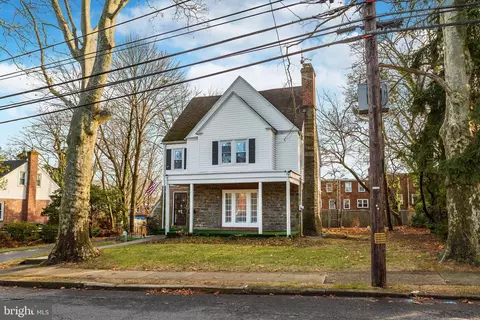 12 Golf Rd, Darby, PA 19023