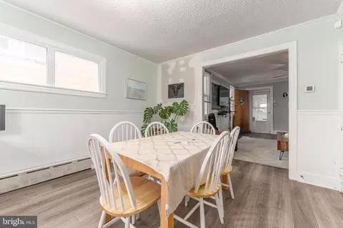 Dining - 102 Ardsley Rd, Darby, PA 19082 photo 2 of 2