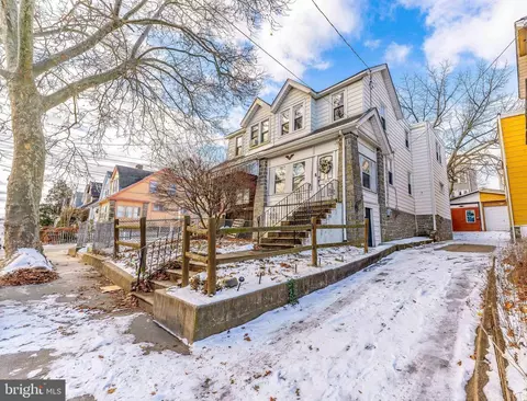 102 Ardsley Rd, Darby, PA 19082