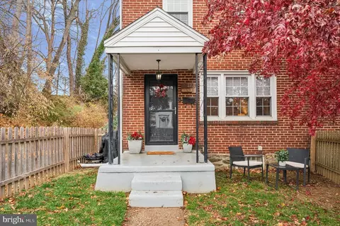 1235 Cobbs St, Drexel Hill, PA 19026