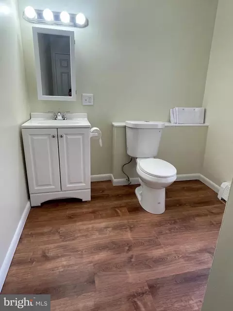 1017 Langley St, Marcus Hook, PA 19061 photo 6