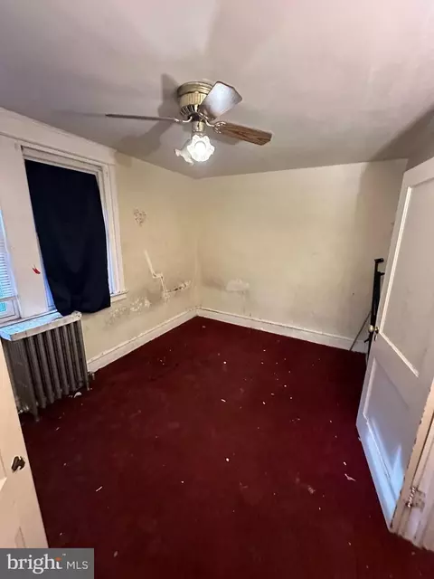 416 Croyden Rd, Darby, PA 19082 photo 10