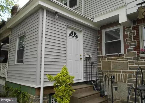 416 Croyden Rd, Darby, PA 19082 photo 2
