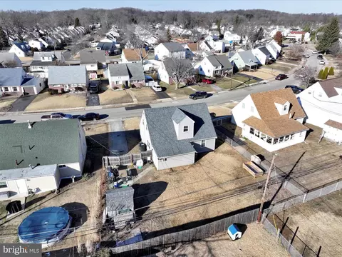 View/Area - 718 Hickory Rd, Secane, PA 19018 photo 4 of 5