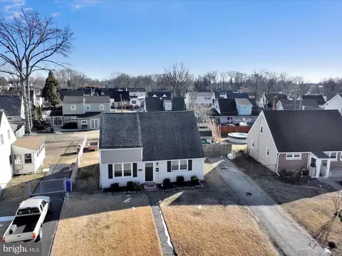 View/Area - 718 Hickory Rd, Secane, PA 19018 photo 1 of 5