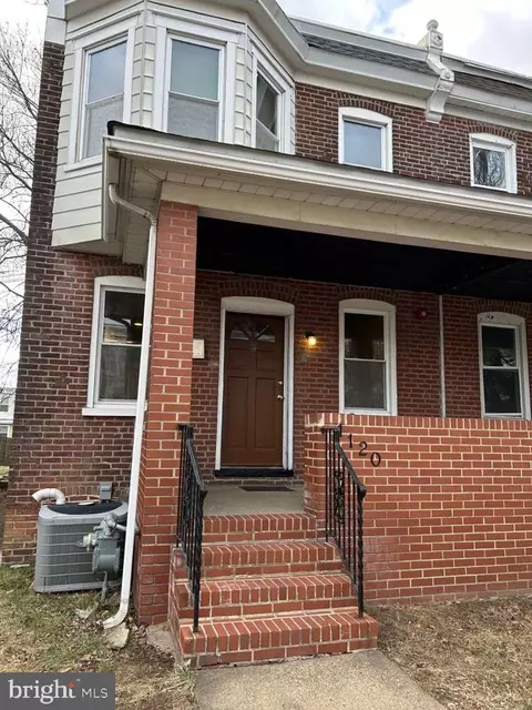1120 Washington Ave, Marcus Hook, PA 19061 photo 2