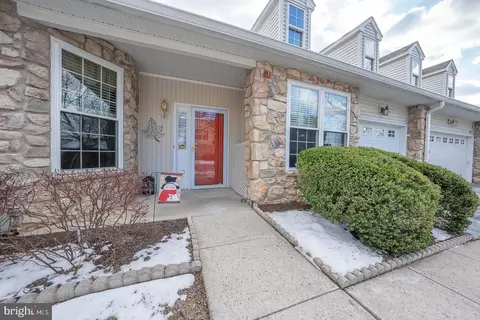 1383 Nicklaus Dr, Springfield, PA 19064