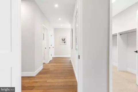 Entry Way - 427 E Lancaster Ave #2201, Wayne, PA 19087 photo 5 of 9