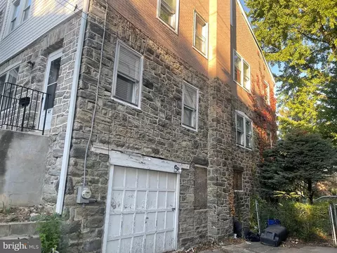 Exterior - 47 Kent Rd, Darby, PA 19082 photo 2 of 2