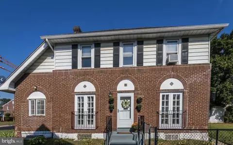 919 Concord Ave, Drexel Hill, PA 19026