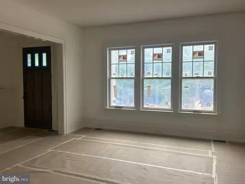Living - 353 Oak Ter, Wayne, PA 19087 photo 1 of 1