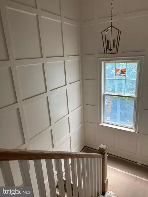 Entry Way - 353 Oak Ter, Wayne, PA 19087 photo 2 of 3