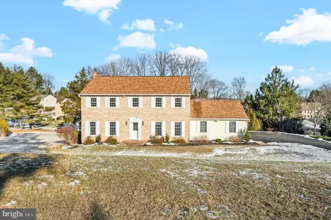 27 Newtown Woods Rd, Newtown Square, PA 19073