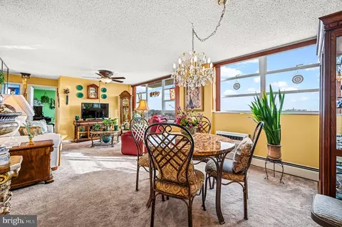1030 E Lancaster Ave #715, Bryn Mawr, PA 19010