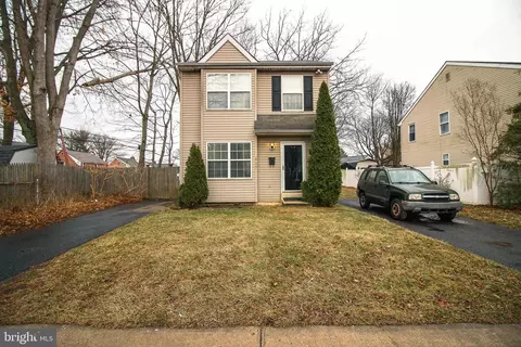 417 Taylor St, Media, PA 19063