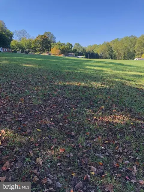 1545 Pheasant Ln, Glen Mills, PA 19342