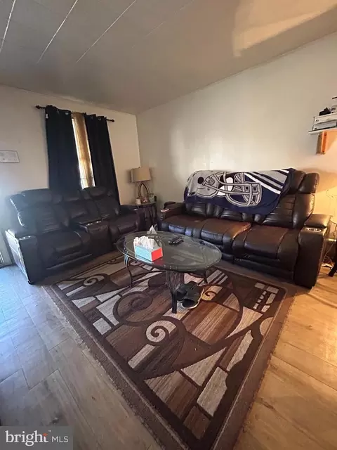 136 Margate Rd, Upper Darby, PA 19082 photo 3