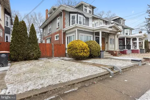 30 E 24th St, Chester, PA 19013