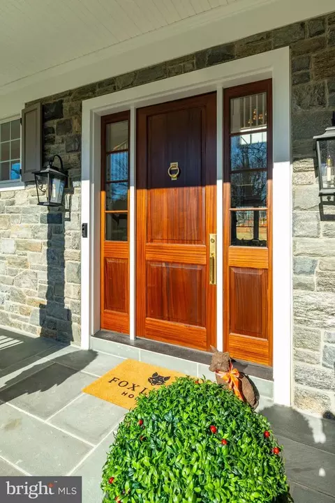 Entry Way - 313 E Beechtree Ln, Wayne, PA 19087 photo 2 of 18