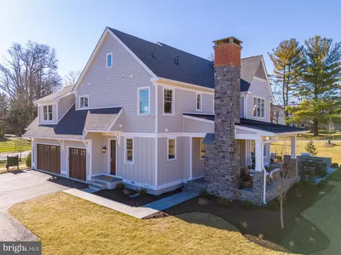 Exterior - 313 E Beechtree Ln, Wayne, PA 19087 photo 15 of 22
