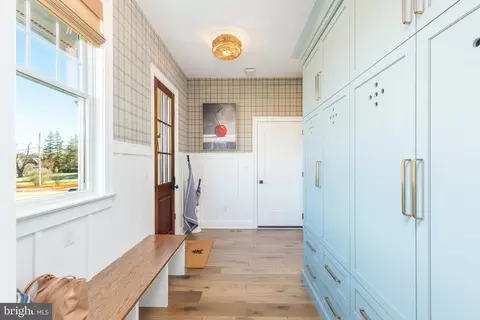 Entry Way - 313 E Beechtree Ln, Wayne, PA 19087 photo 6 of 18