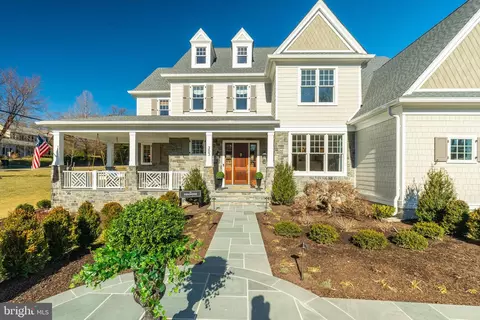 Exterior - 313 E Beechtree Ln, Wayne, PA 19087 photo 2 of 22