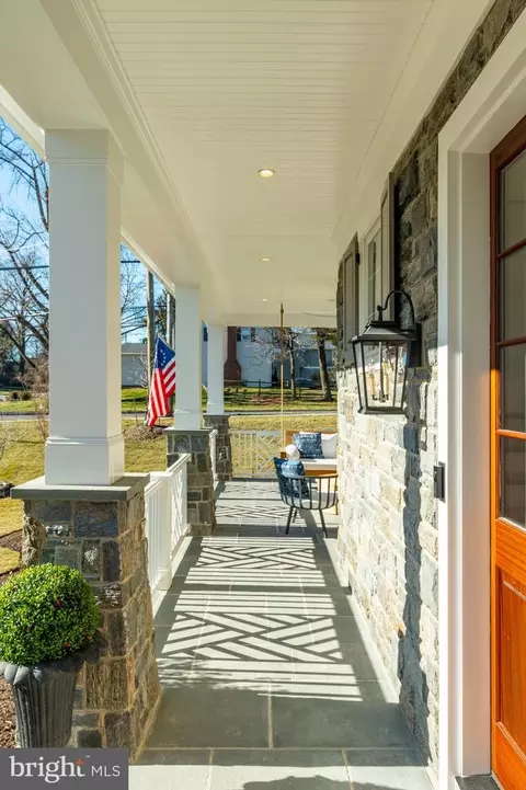 Exterior - 313 E Beechtree Ln, Wayne, PA 19087 photo 4 of 22