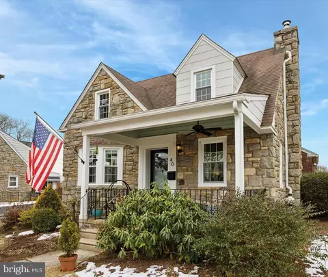 40 Providence Rd, Morton, PA 19070