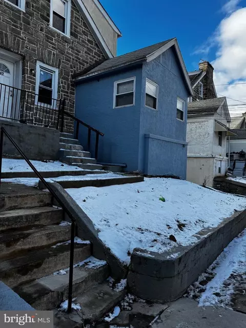 42 Kent Rd, Darby, PA 19082 photo 1