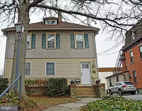 1215 Lincoln Ave, Prospect Park, PA 19076