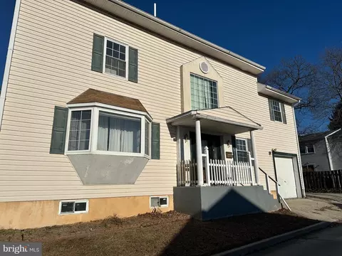 33 Harding Ave, Morton, PA 19070