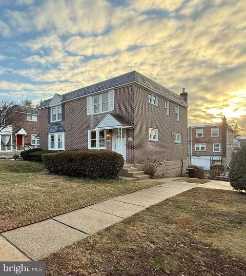 806 Gainsboro Rd, Drexel Hill, PA 19026