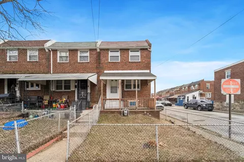 1001 Lincoln St, Chester, PA 19013
