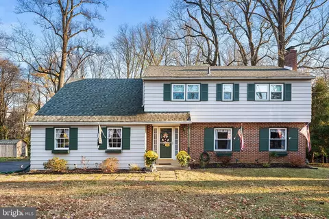 4 Waterford Way, Wallingford, PA 19086