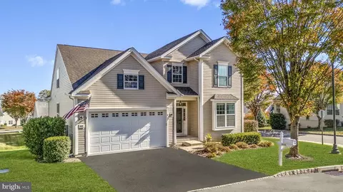 1688 Hance Ln, Garnet Valley, PA 19060