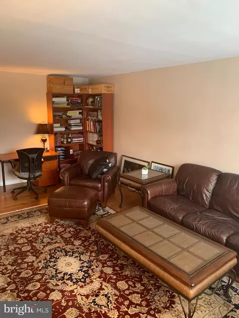 Living - 500 E Lancaster Ave # 116B, Wayne, PA 19087 photo 1 of 1
