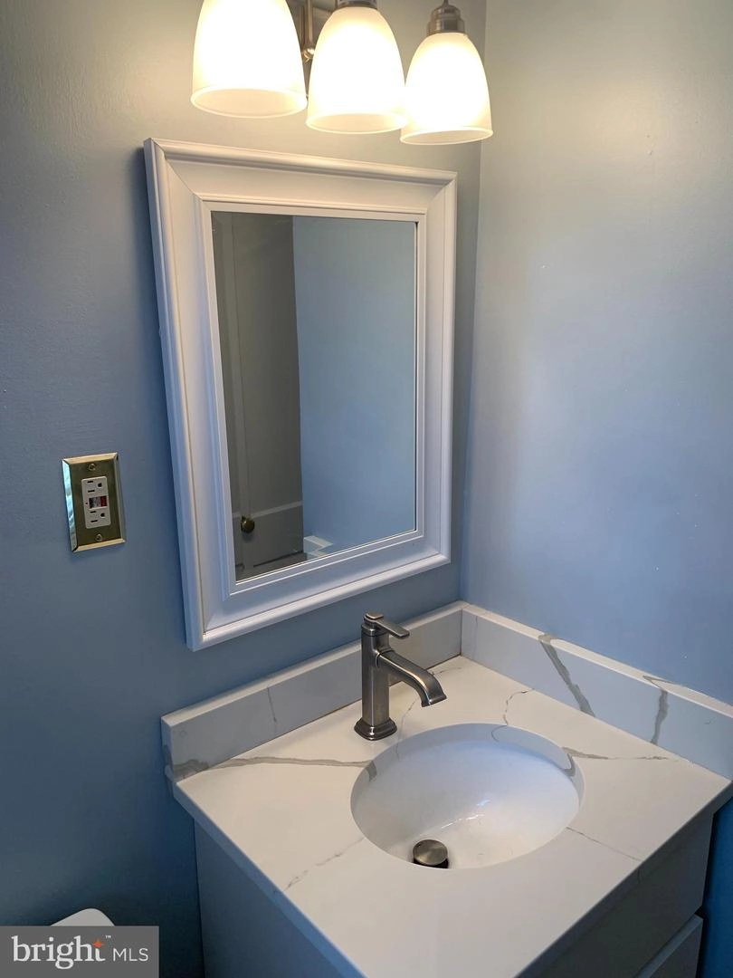 Bath - 500 E Lancaster Ave # 116B, Wayne, PA 19087 photo 4 of 5