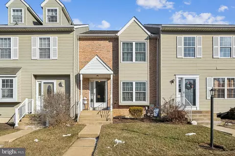 81 Louis James Ct #81, Chichester, PA 19014