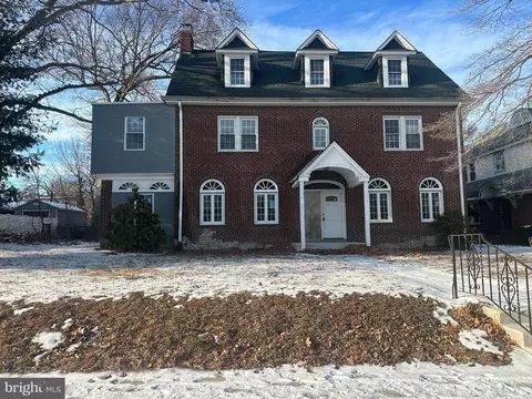 618 E 21st St, Chester, PA 19013