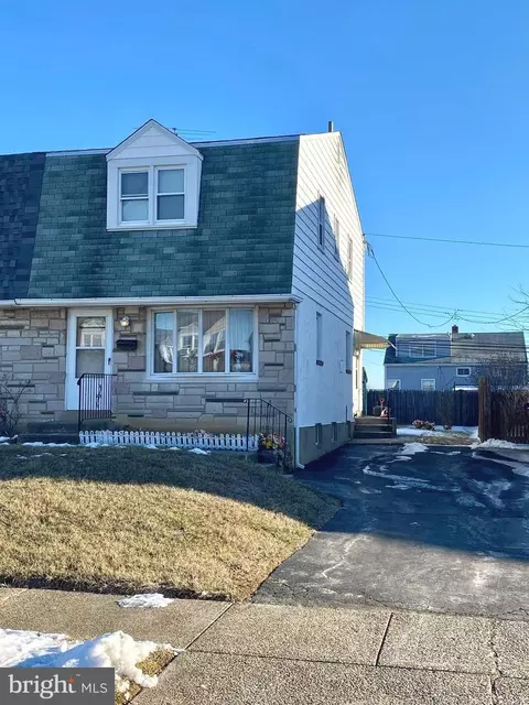 1345 Price St, Trainer, PA 19061