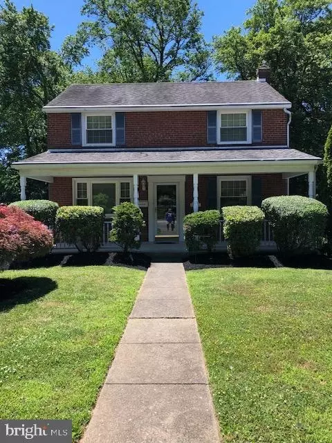 Exterior - 204 E Thomson Ave, Springfield, PA 19064 photo 2 of 16
