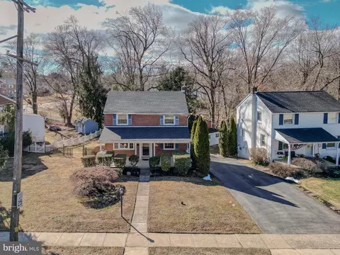 View/Area - 204 E Thomson Ave, Springfield, PA 19064 photo 2 of 2